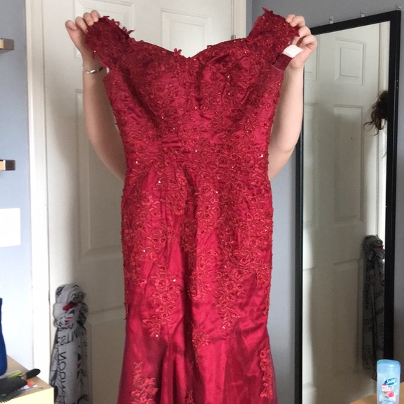 Red Prom Dress - Picture 4 of 6